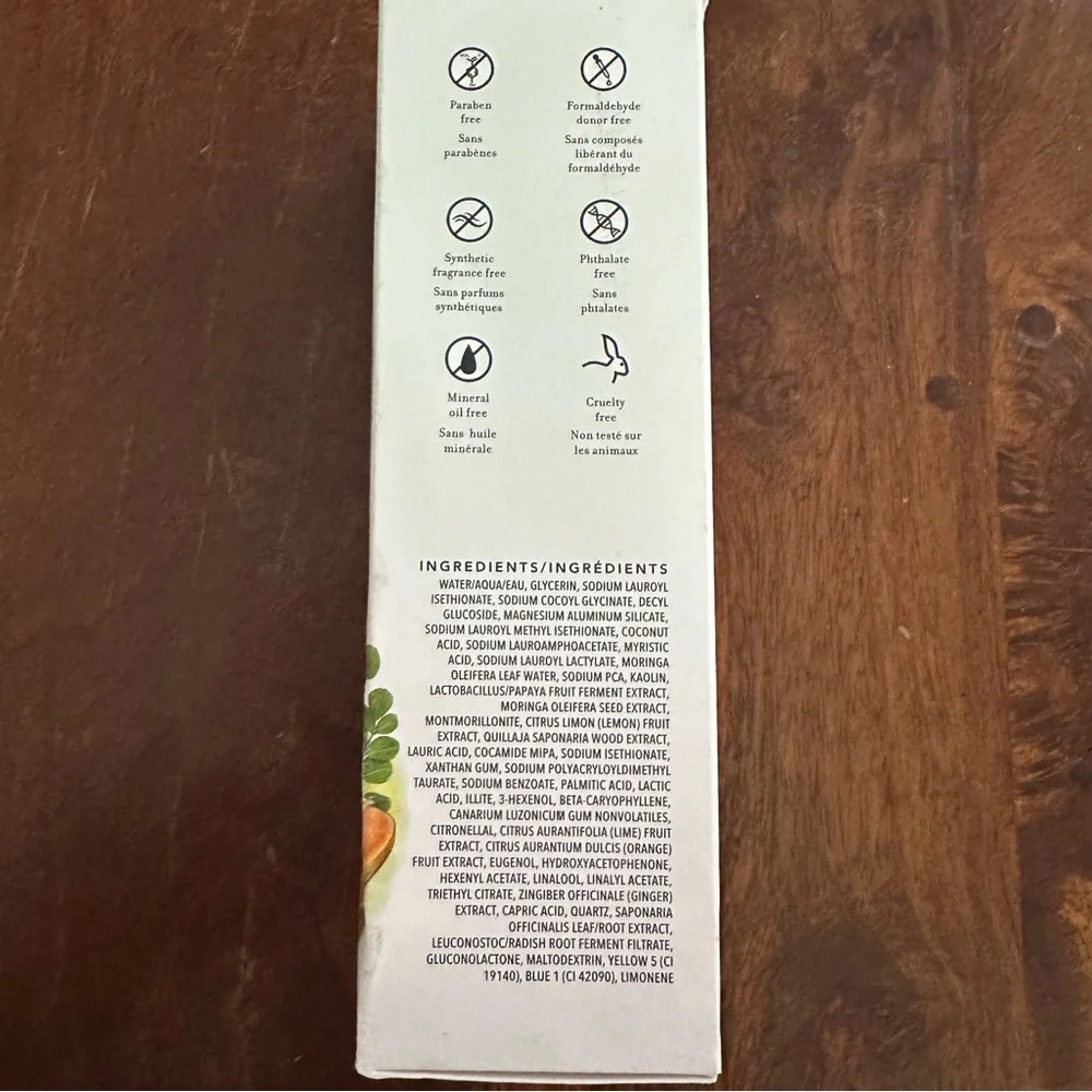 Farmacy Whipped Greens‎ oil free foaming cleanser 150mL